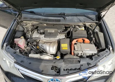 2012 Toyota Camry Hybrid z USA, uszkodzony, nr VIN 4T1BD1FK4CU031854